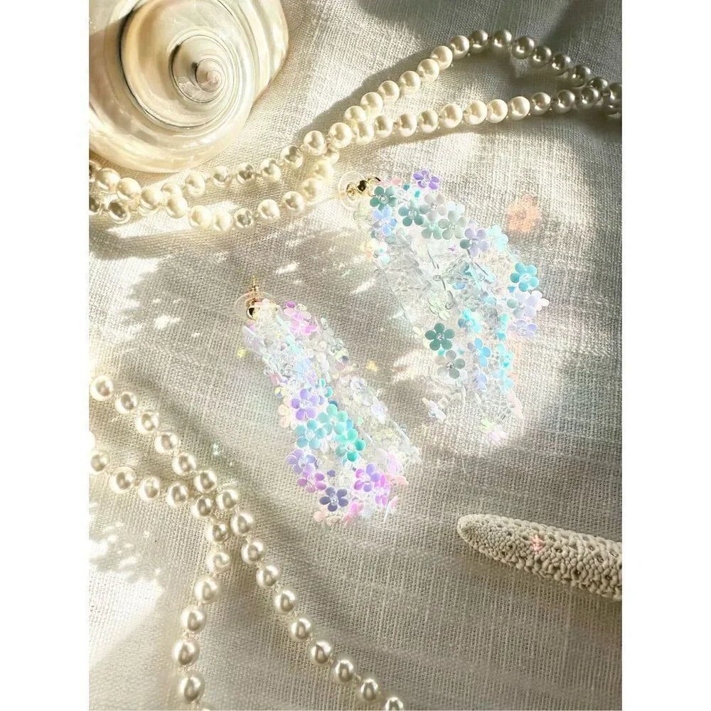 Holographic sequin flowers and beaded dangle earrings ￼